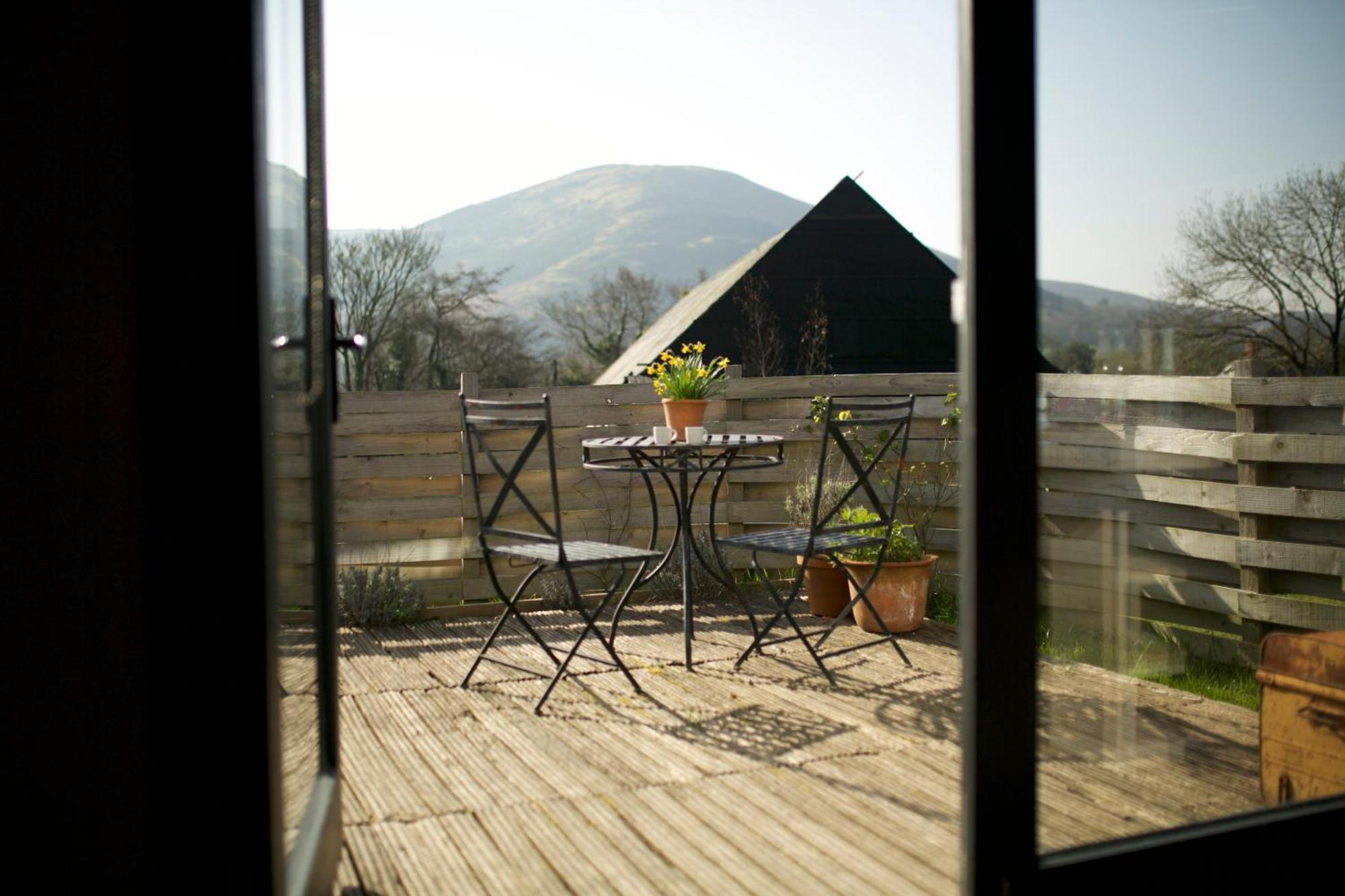 Two Unique Cabins Wrapped In Beautiful Welsh Scenery Presteigne Екстер'єр фото