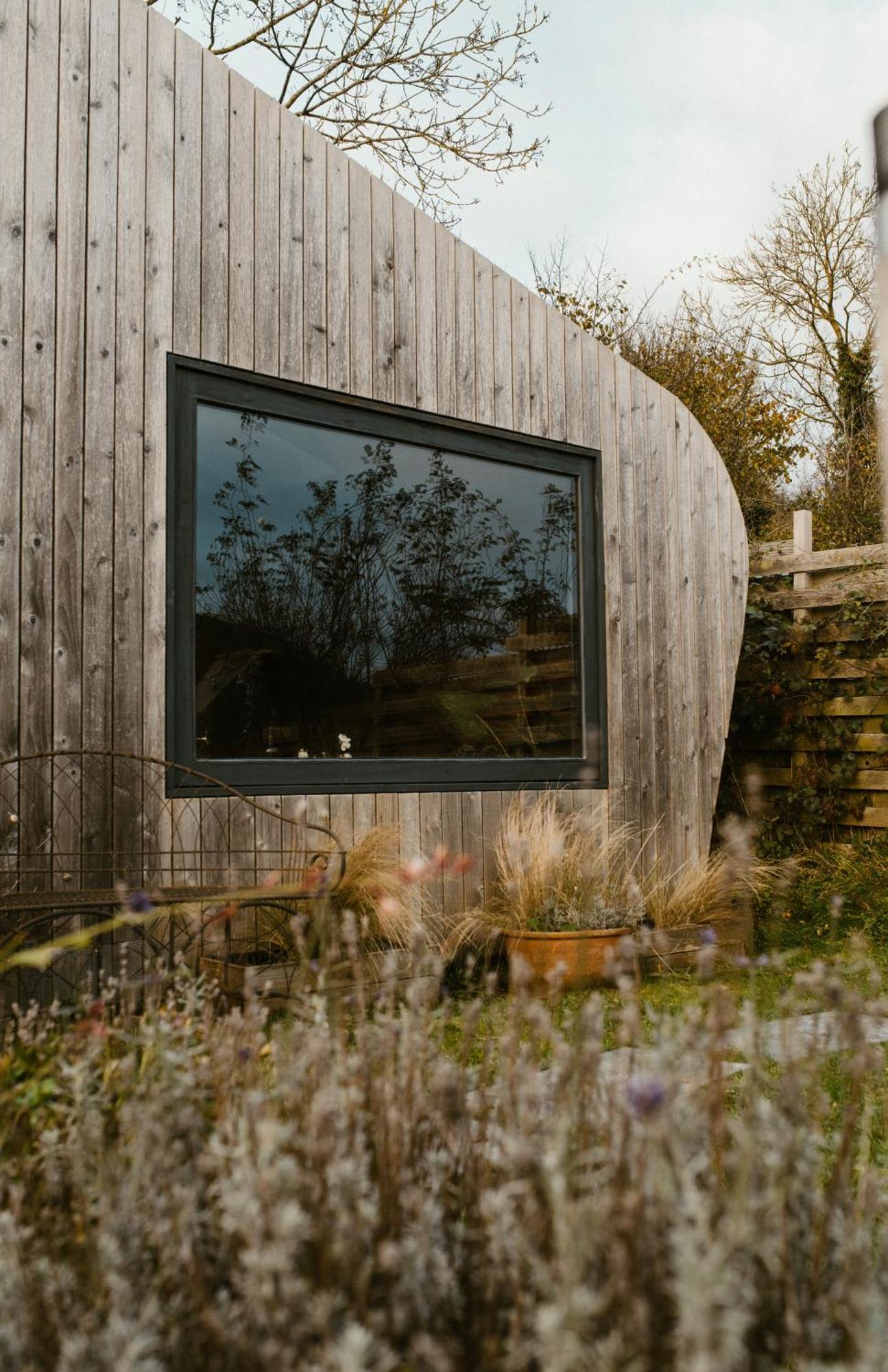 Two Unique Cabins Wrapped In Beautiful Welsh Scenery Presteigne Екстер'єр фото